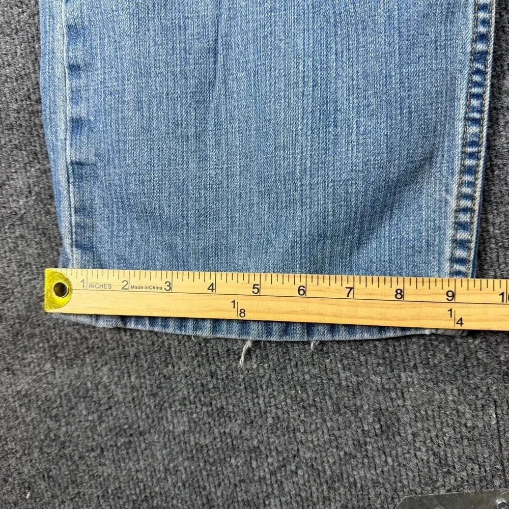 Levis levi 569